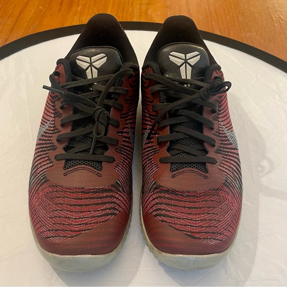 Nike Kobe KB Mentality 2 in dark red. Size 8.5! - Picture 3 of 9